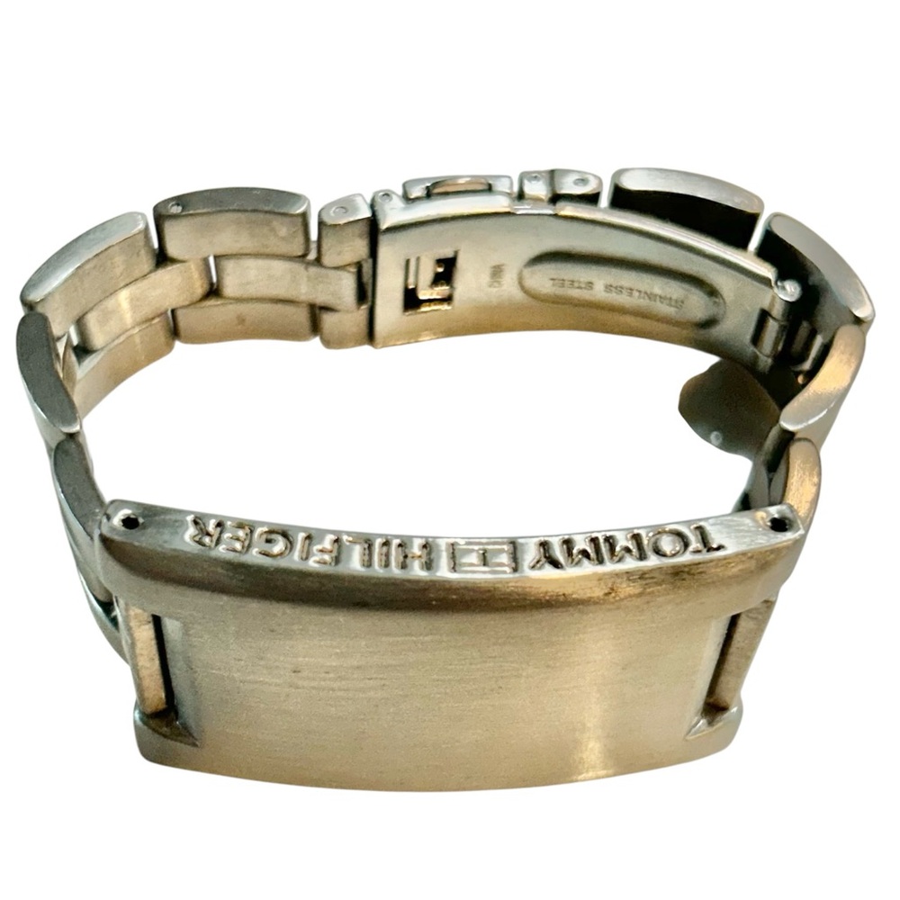 Tommy Hilfiger Unisex Bracelet
Stainless Steel Watchband Look - Picture 2 of 16
